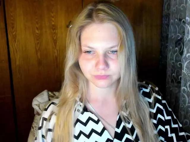 Emma-Frizea — Freechat on BongaCams