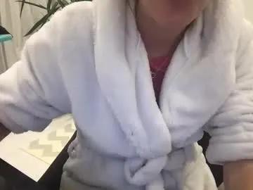 amelydoll18 — Hard pussy play with dildo [1599 tokens remaining]