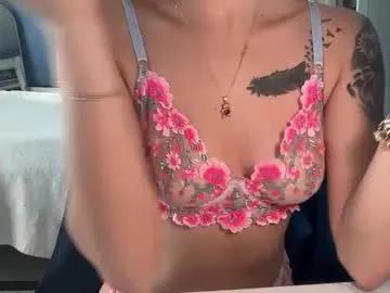 andreaelizabethxo — hang with me #new #boobs #natural #bigass #18