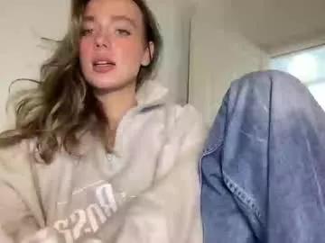 Checkout our girls cumshows and watch the company of multiple models, with beautiful bodies, sex toy vibrators and more