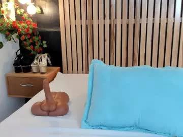 Explore our mature live exhibitions and check-out the company of endless entertainers, with steamy bodies, sex toys and more