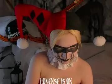 bezuya — GOALScary smile |PVT OPEN |  Wet those tits with milk   [25 tokens remaining] #armpits #joi #dance #fetish #shy