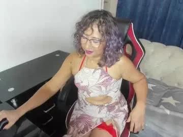 emmilychevalier — Finger in the pussy [230 tokens left] #slave #glasses #mature #milf #smalltits