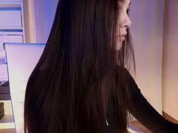 Checkout our girls cumshows and watch the company of multiple models, with beautiful bodies, sex toy vibrators and more