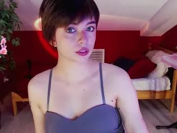 hypequeen_ — I put on shorts #18 #shy #skinny #young [40 tokens remaining]