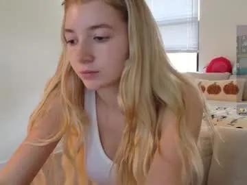 jadewilkinson — im so back missed me?  // GOAL: two dildo handjob [800 tokens left] #bigboobs #18 #lovense #squirt #teen