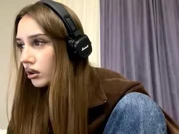 jamestica — Goal: ...Lips teasing close-up ... Hi-hi! Im #new here! Call me Milena. Im #young girl, just #18 years old. #daddysgirl #shy [15 tokens remaining]