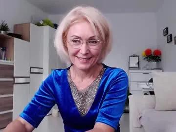jasmin18v — Lovense is on, ... dress off,  make me squirt if you can :) [1000 tokens remaining]