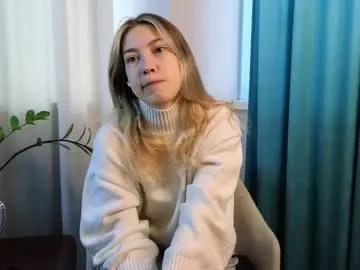 jolyndeb — Goal: Kiss only for you!!!   Hi ! This is my fourth day is here! #shy #new #skinny #teen #cute [5 tokens remaining]