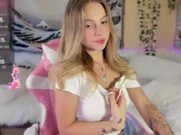 liza_mills — play with a dildo [731 tokens left] lets play with me^^ #18 #lovense #bigass #teen #blonde
