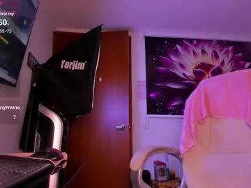 Chaturbate lycoris_ is Freechat lycoris_ —  Im not what you expect... I am much more  #sexy #tease #latina #flirt  #lush