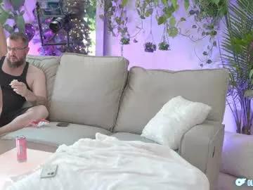 Checkout our girls cumshows and watch the company of multiple models, with beautiful bodies, sex toy vibrators and more