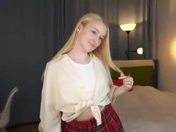 sebrinarainha — goal: kisses in honor of the start of the stream   I turned 18 and it's my first attempt of streaming! Let's get acquainted, I'm Rina #new #18 #young #shy #cute [15 tokens remaining]