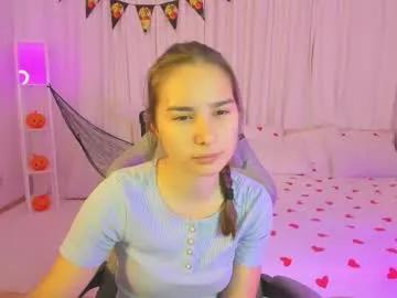 seraphineclark — hi^^ i'm Seraphine I've only been here recently GOAL - free hair <3 #shy #new #nonude #18 #natural [102 tokens remaining]