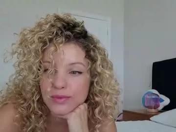 Checkout our girls cumshows and watch the company of multiple models, with beautiful bodies, sex toy vibrators and more