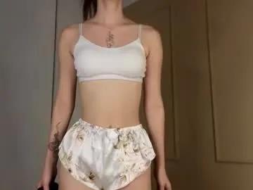 tinki_winkii — Air kiss [14 tokens left] #asian #18 #teen #lovense #squirt