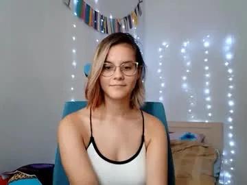 vivianeldreth — GOAL: hiiii [6 tokens remaining] Welcome to my room! #18 #new #shy #teen #natural