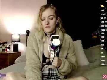 Release your thirst for boobs streamers with our variety of adorable models, specialised in the art of seduction and delight