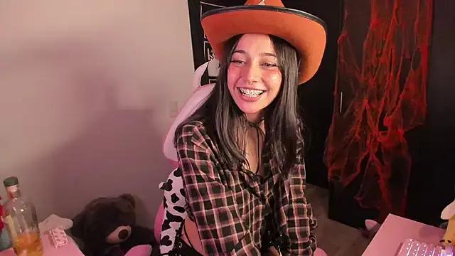 StripChat amber_yull is Freechat amber_yull — Warm-up Ride + show tits + oil