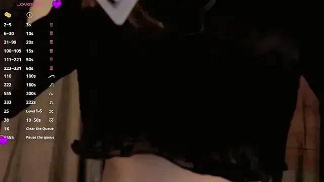 StripChat BlushinBloom is Freechat BlushinBloom — scare you boooo