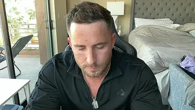 brettmycles28 — Freechat on StripChat