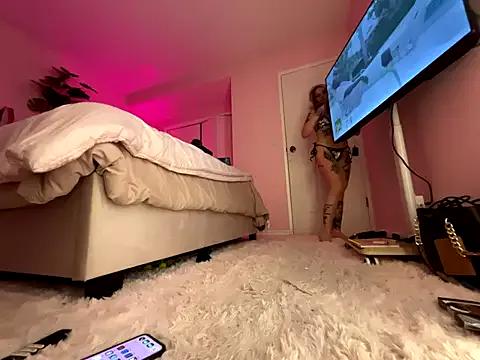 chloetease — Can you make me squirt for you