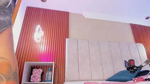 StripChat HannaRed_ is Freechat HannaRed_ — Spank ass