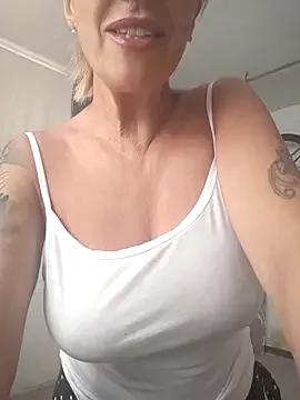 JasmineNoir2 — Tette