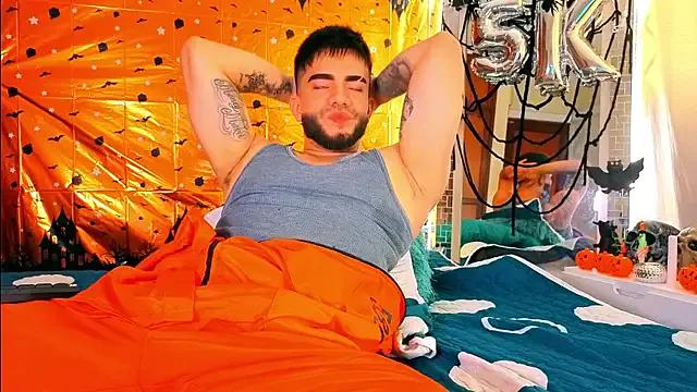 StripChat King_Draven3 is Freechat King_Draven3 — Put oil on my prisoner's body