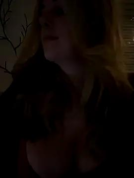 StripChat Lisaxtra is Freechat Lisaxtra — show boobs