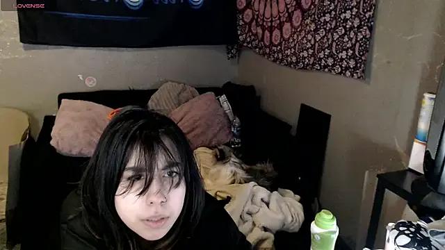 StripChat London_Ray is Freechat London_Ray — help me get naked for 30mins;)