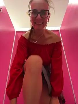 StripChat NataKitten is Freechat NataKitten — Bra off in public, show boobs