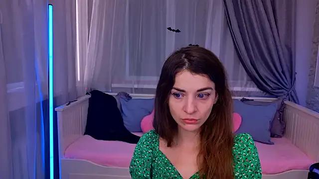 StripChat NikkaBush is Freechat NikkaBush — 2 slaps on face