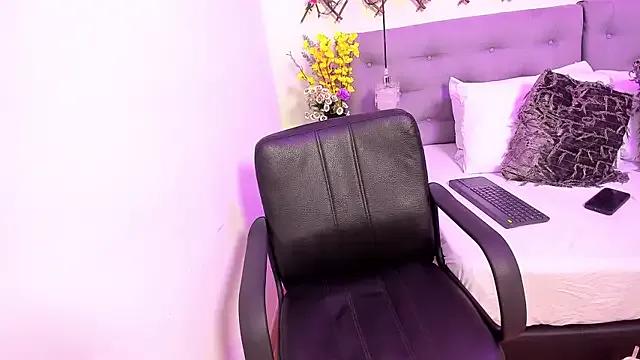 StripChat Pink_Soul is Freechat Pink_Soul — Spank ass x5