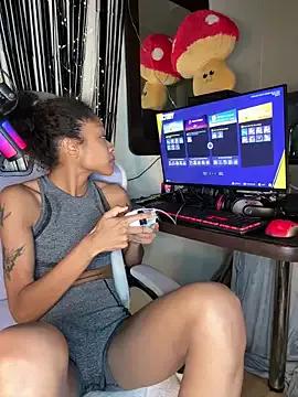 rubywithpearls — Ride dildo on tub 