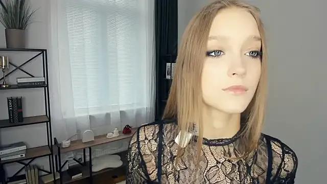 SerrenaAa — air kiss to start