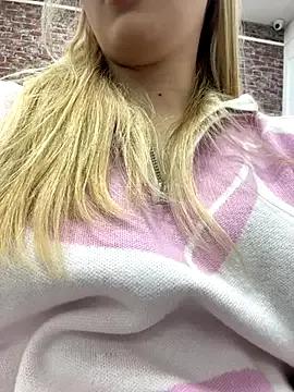 StripChat Sky_Cutie is Freechat Sky_Cutie — sensual moves