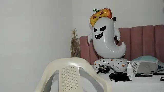 StripChat Tahira_21_ is Freechat Tahira_21_ — Bathroom show